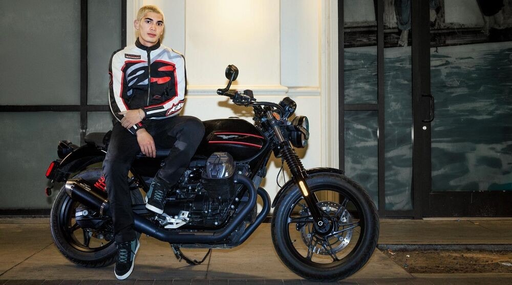Con la nuova collezione di abbigliamento, Alpinestars trasforma i capi tecnici da moto in streetwear